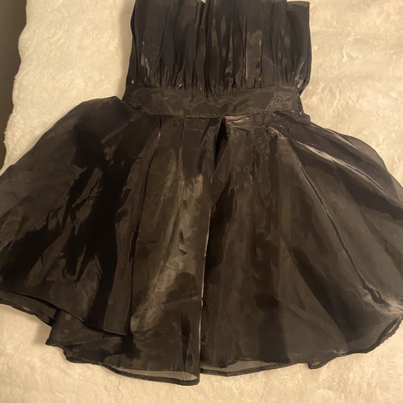 Etiquette Clothiers Dresses & Skirts - Beautiful black satin dress.